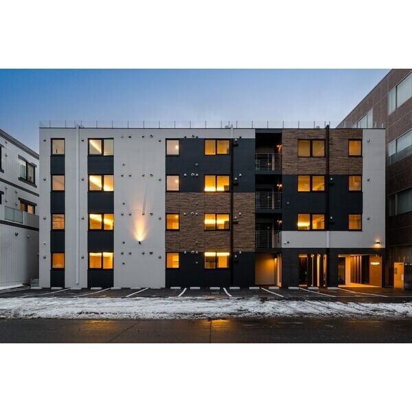 建物外観　築浅デザイナーズ物件♪