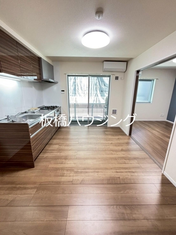 居室・リビング　同仕様