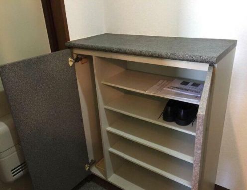 玄関　収納もある玄関です