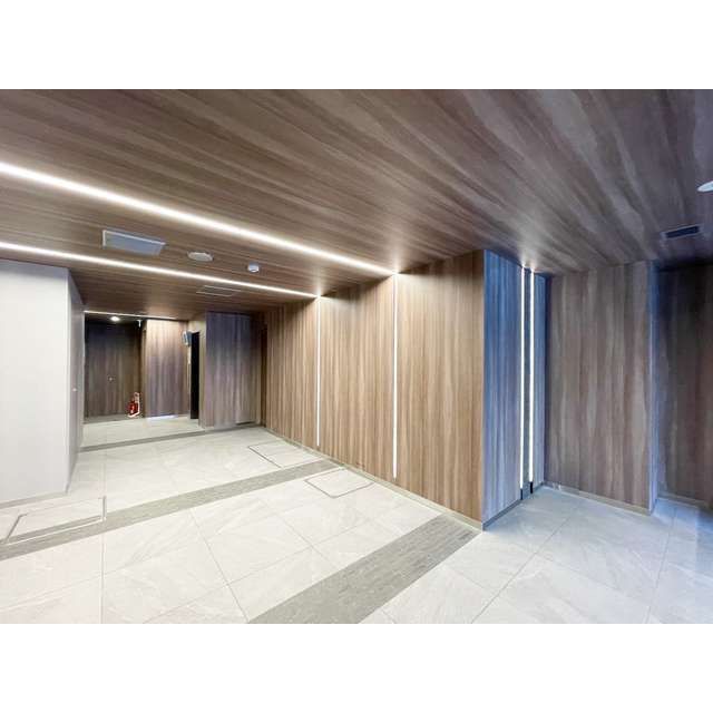 エントランス　建物の内部です