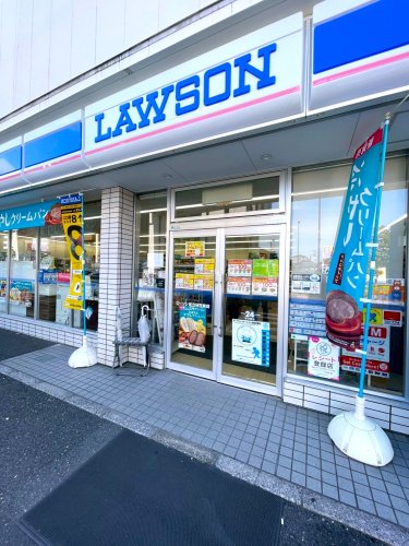 コンビニ　ローソン（コンビニ）まで726m