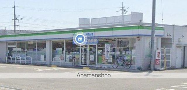コンビニ　ファミリーマート和歌山六十谷店（コンビニ）まで147m