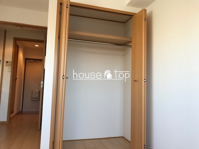 収納　広々としたクローゼット