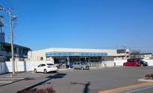 コンビニ　ローソン富田林西板持店（コンビニ）まで493m