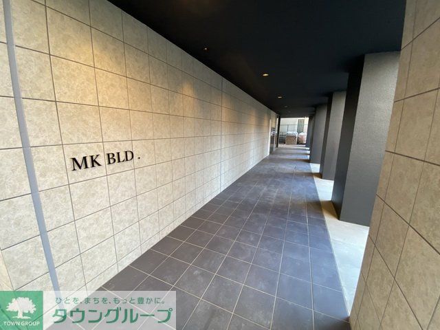 エントランス　エントランス