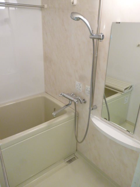 バス・シャワールーム　バス※別部屋参考写真
