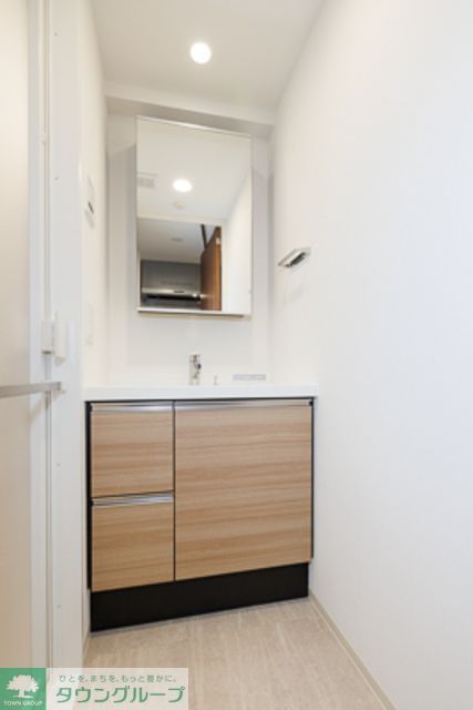 洗面設備　※写真は同タイプ住戸です。