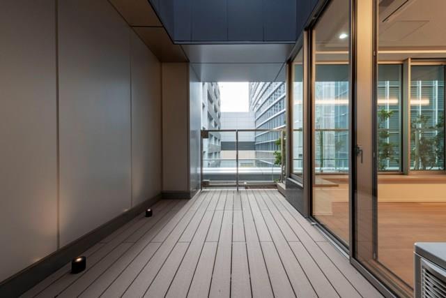 バルコニー　広々としたバルコニーです。