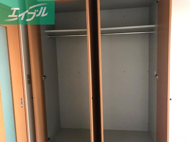 収納　南洋室収納