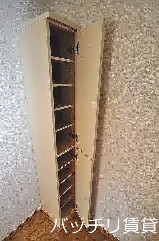 その他　写真は同タイプの別室参考写真になります。