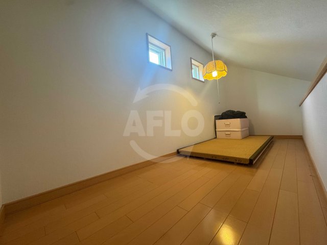 その他　2F洋室　ロフト部分　クリーニング後の引き渡しとなります。