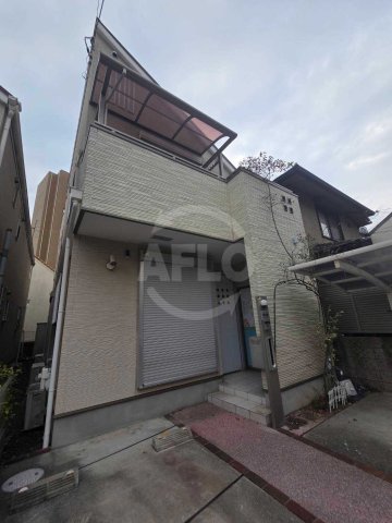 エントランス　豊中市螢池東町１丁目戸建て　エントランス