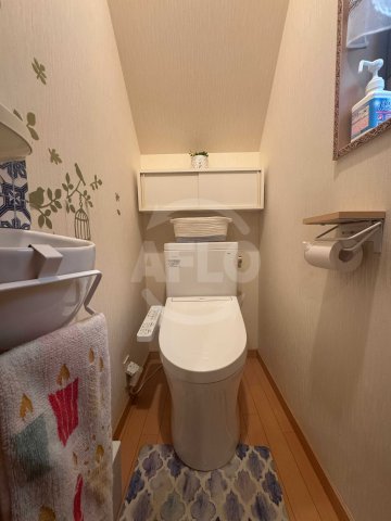 トイレ　トイレ　残置物撤去・クリーニング後の引き渡しとなります。