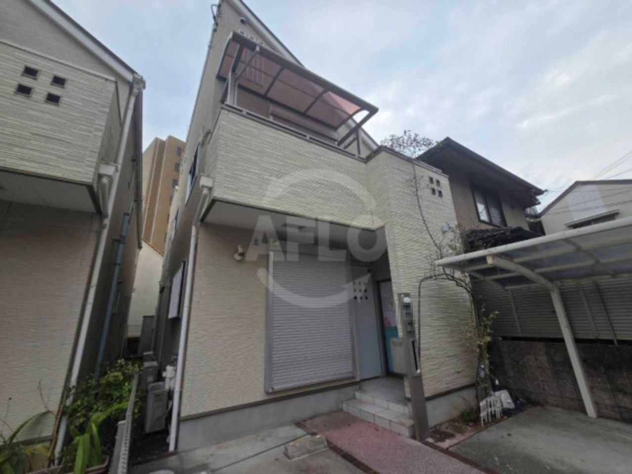 建物外観　豊中市螢池東町１丁目戸建て　外観