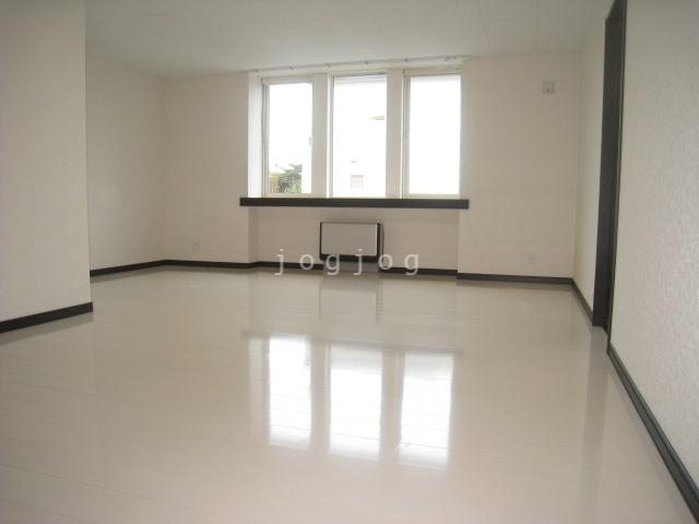 その他部屋・スペース　同建築の室内写真