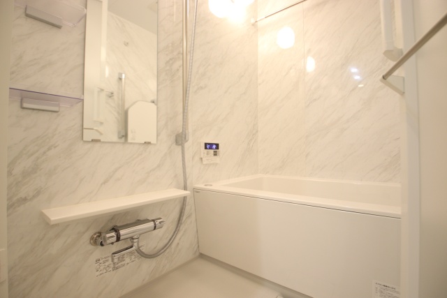 バス・シャワールーム　※別室の参考写真の為、現況優先です。