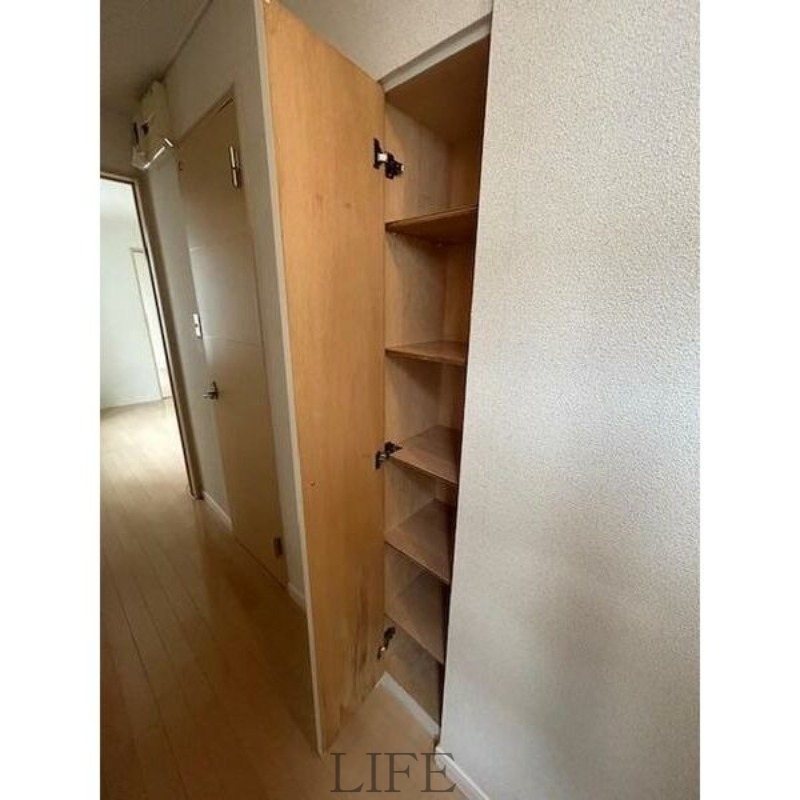 収納　シューズボックス