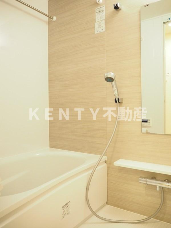 バス・シャワールーム　ゆったり過ごせるお風呂です