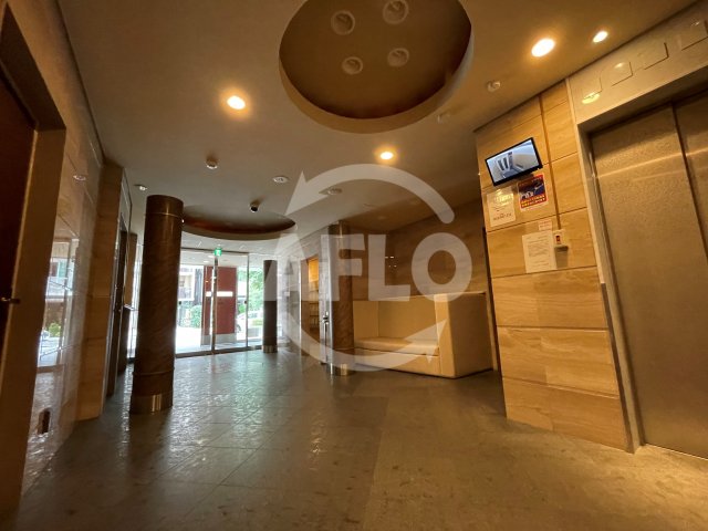 ロビー　エステムコート心斎橋EASTエリジオン　ロビー