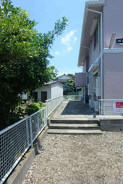 エントランス　物件入り口