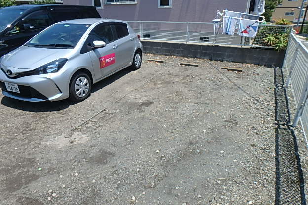 駐車場　敷地内駐車場（要空き確認）