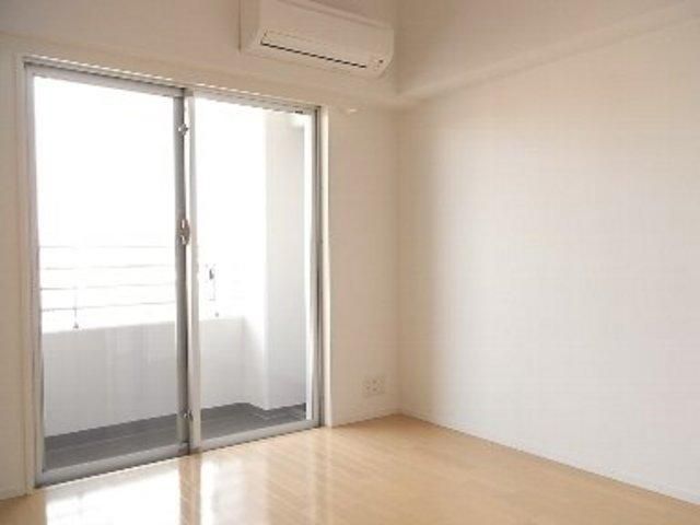 その他部屋・スペース　明るい洋室（フローリング仕上げ）★