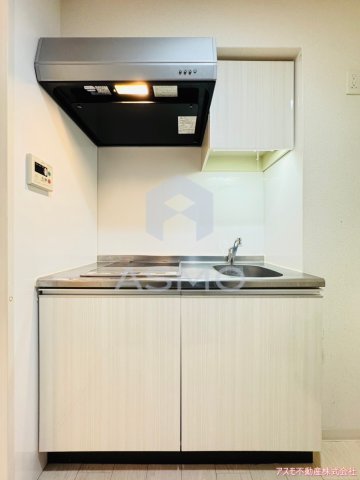 キッチン　同マンション別部屋　参考写真