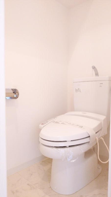 トイレ　※同タイプ参考写真