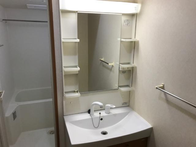 洗面設備　洗髪洗面化粧台