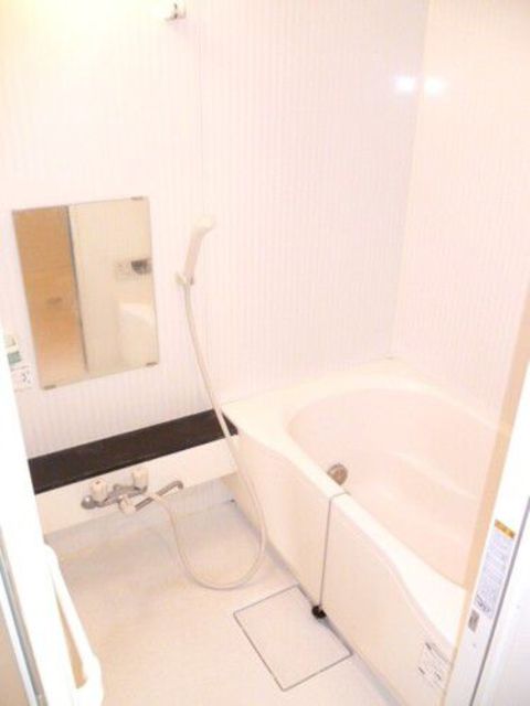 バス・シャワールーム　バスルーム