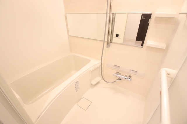 バス・シャワールーム　※別室の参考写真の為、現況優先です。