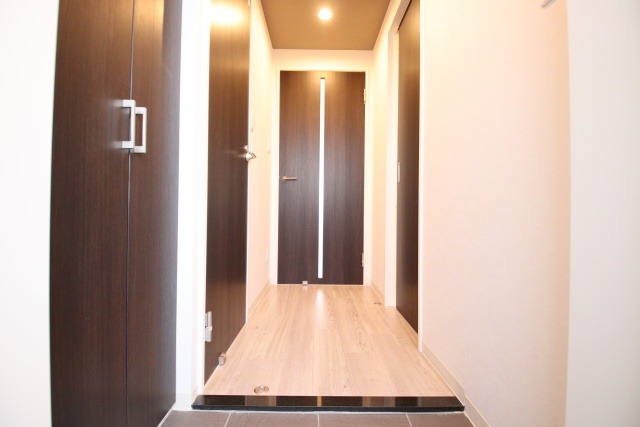 玄関　※別室の参考写真の為、現況優先です。