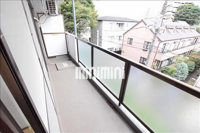 バルコニー　洗濯物を干す事が出来るベランダです♪