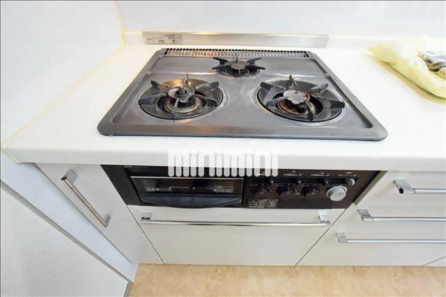 その他設備　３口ガスコンロ、魚グリル付きです♪