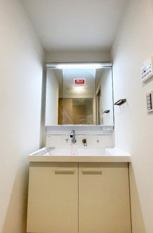 洗面設備　身支度に便利な洗面台♪