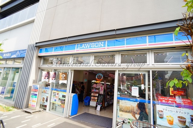 コンビニ　ローソン 新羽駅西口店（コンビニ）まで205m