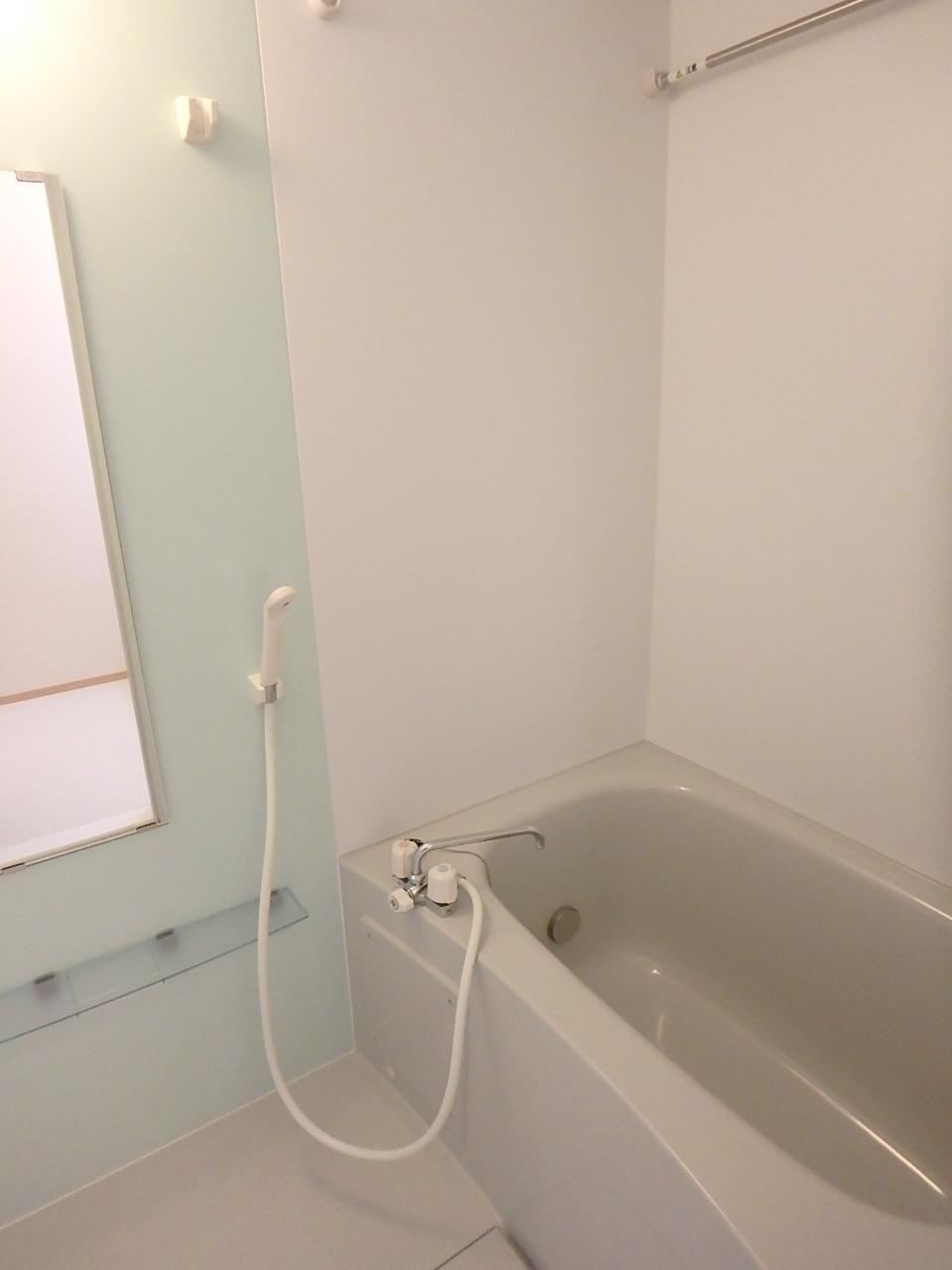 バス・シャワールーム　追い焚き機能・浴室換気乾燥機付のお風呂