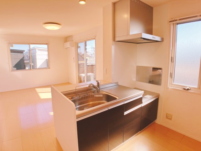 キッチン　広々キッチンスペース