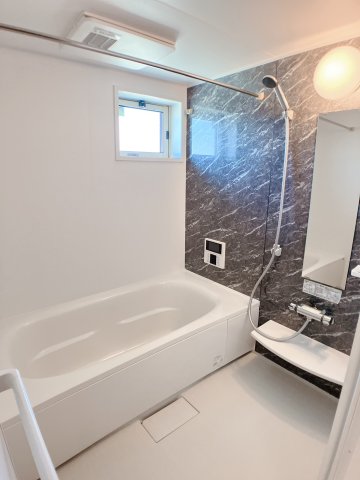 バス・シャワールーム　高級感のある一坪バスルーム