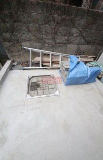 エントランス　駐車場