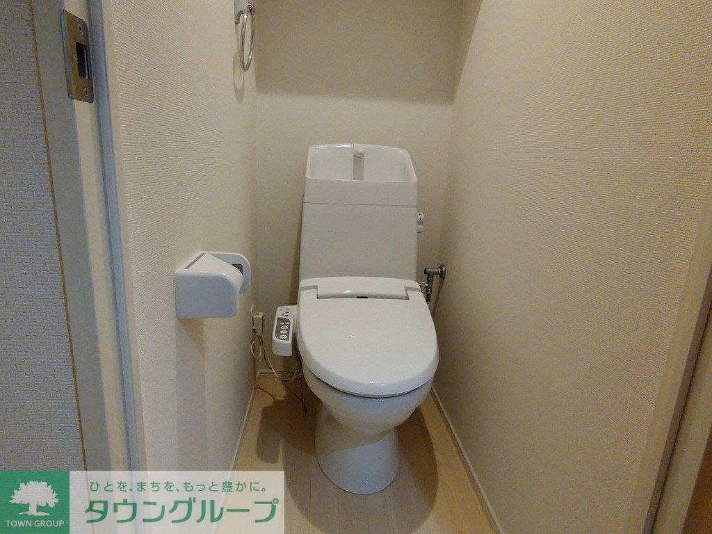 トイレ　温水便座付き♪