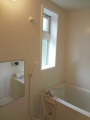 バス・シャワールーム　【南向き日当たり良好♪】