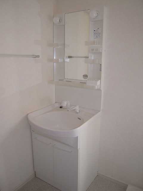 洗面設備　【南向き日当たり良好♪】