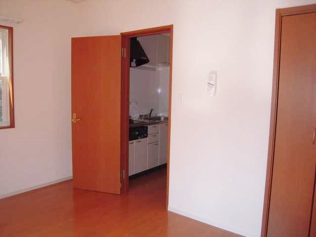 その他部屋・スペース　【南向き日当たり良好♪】