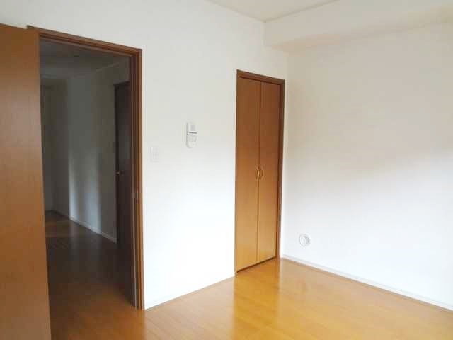 居室・リビング　【南向き日当たり良好♪】