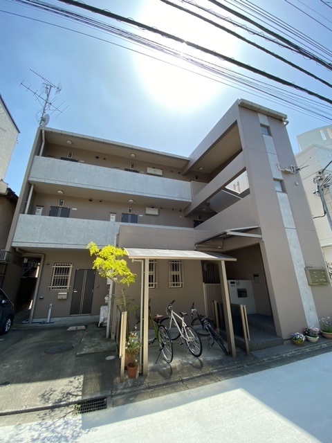 建物外観　★物件現地や最寄駅等でのお待ち合わせでご案内が可能です★