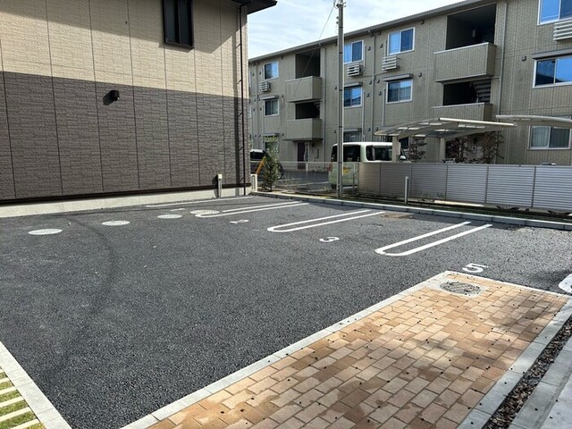 駐車場　駐車場（要空き確認）