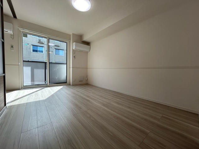 居室・リビング　リビング全景