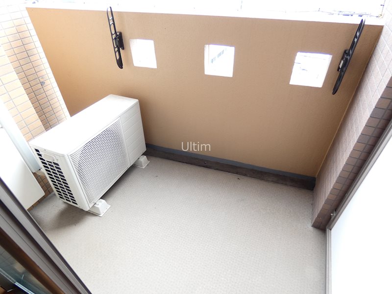 バルコニー　違うお部屋の写真です。ご参考までに