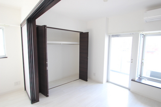 収納　※別部屋の写真です